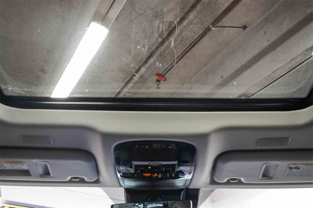 Thumbnail: 2024 Lexus ES - 26