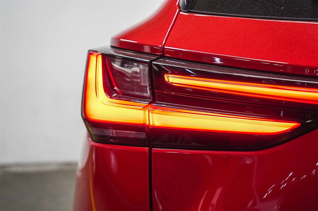 Thumbnail: 2024 Lexus ES - 24