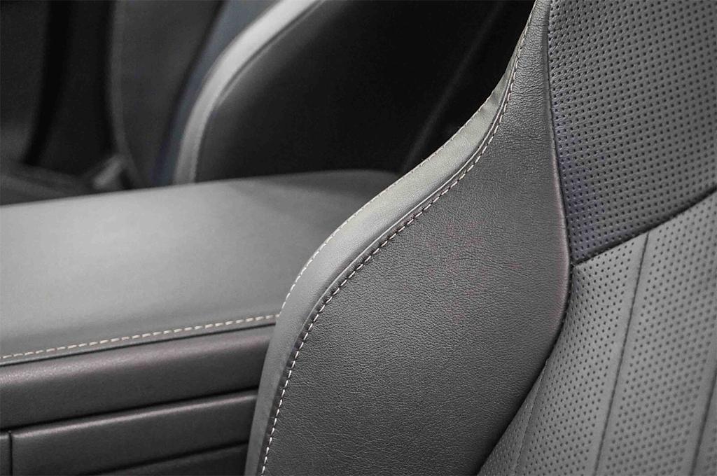 Thumbnail: 2024 Lexus ES - 11