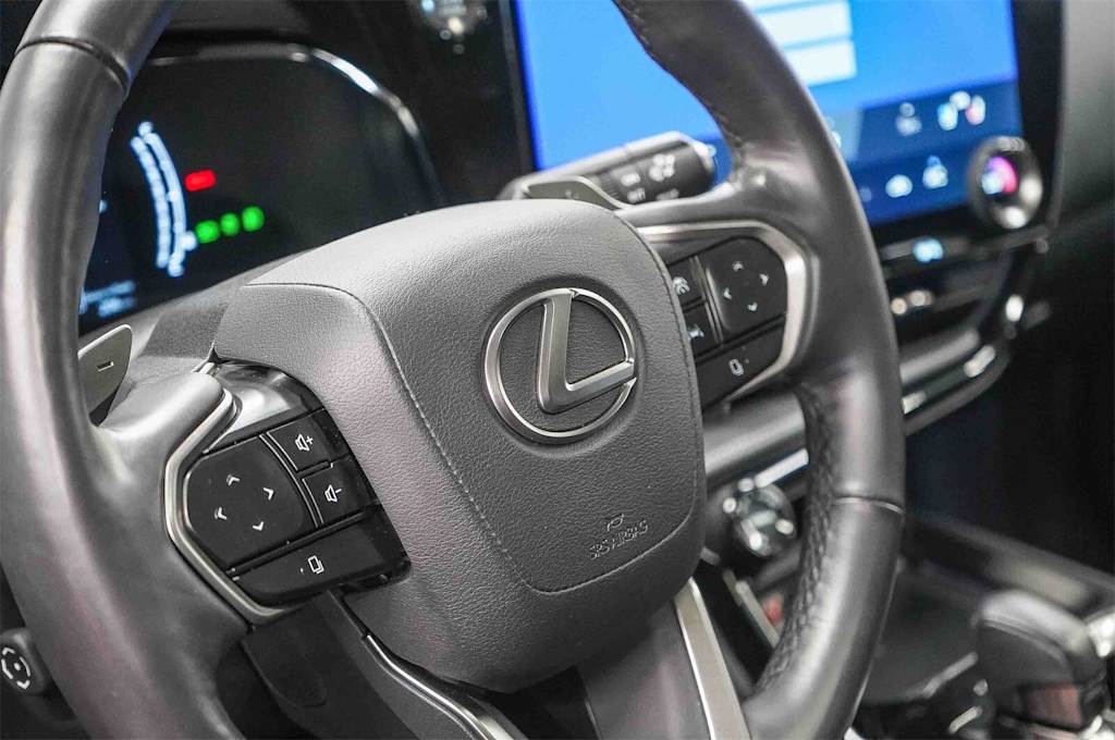 Thumbnail: 2024 Lexus ES - 27