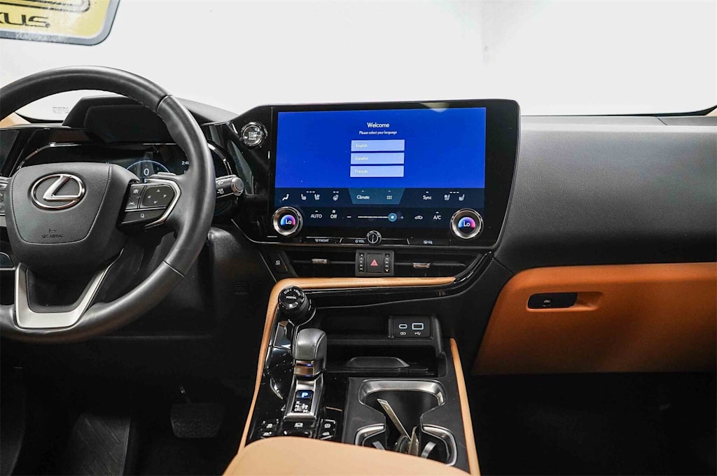 Thumbnail: 2024 Lexus ES - 7