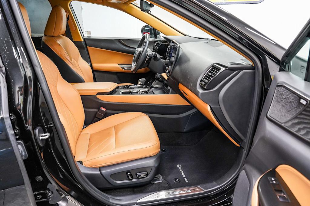 Thumbnail: 2024 Lexus ES - 9