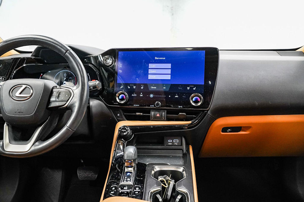 Thumbnail: 2024 Lexus ES - 8
