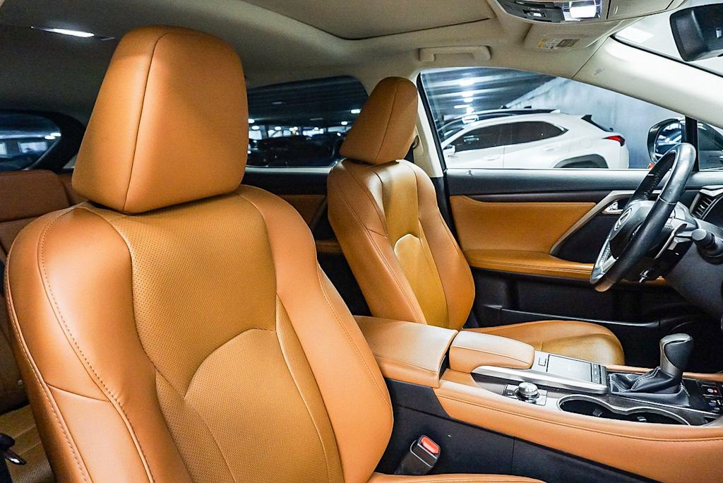 Thumbnail: 2022 Lexus RX - 10