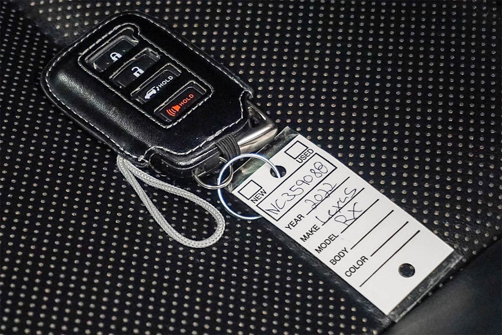 Thumbnail: 2022 Lexus RX - 16