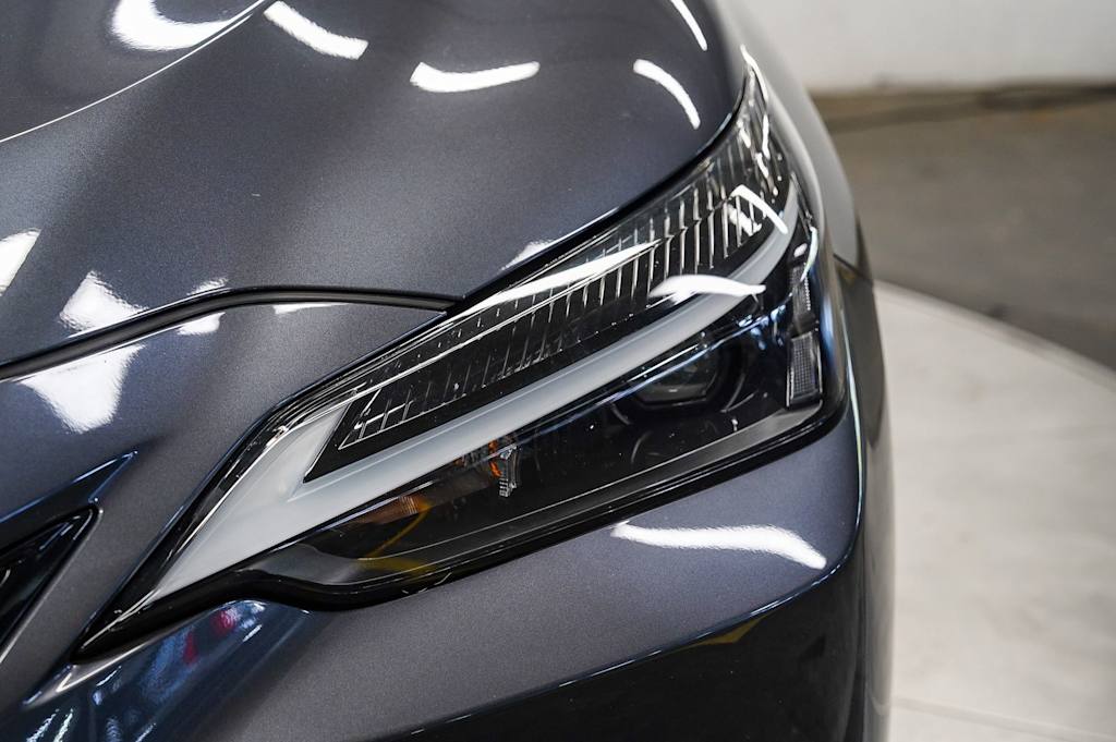 Thumbnail: 2024 Lexus ES - 17