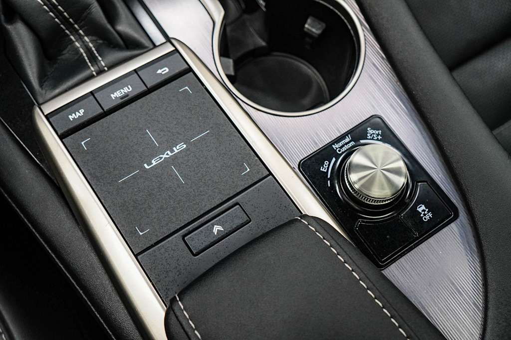 2022 Lexus RX 350 Sport Handling 27