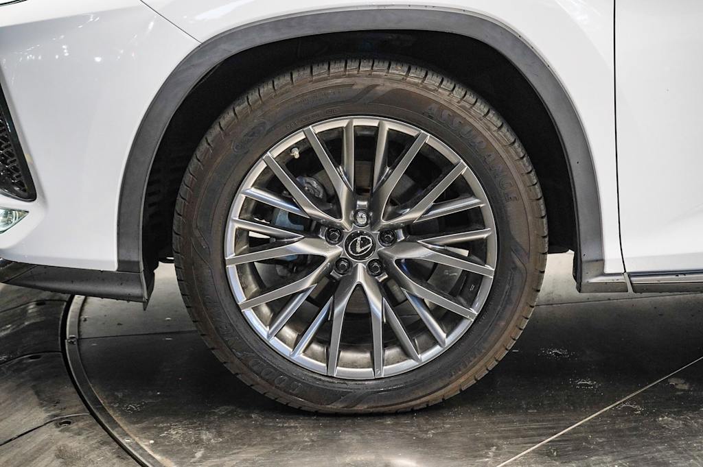 Thumbnail: 2020 Lexus RX - 7