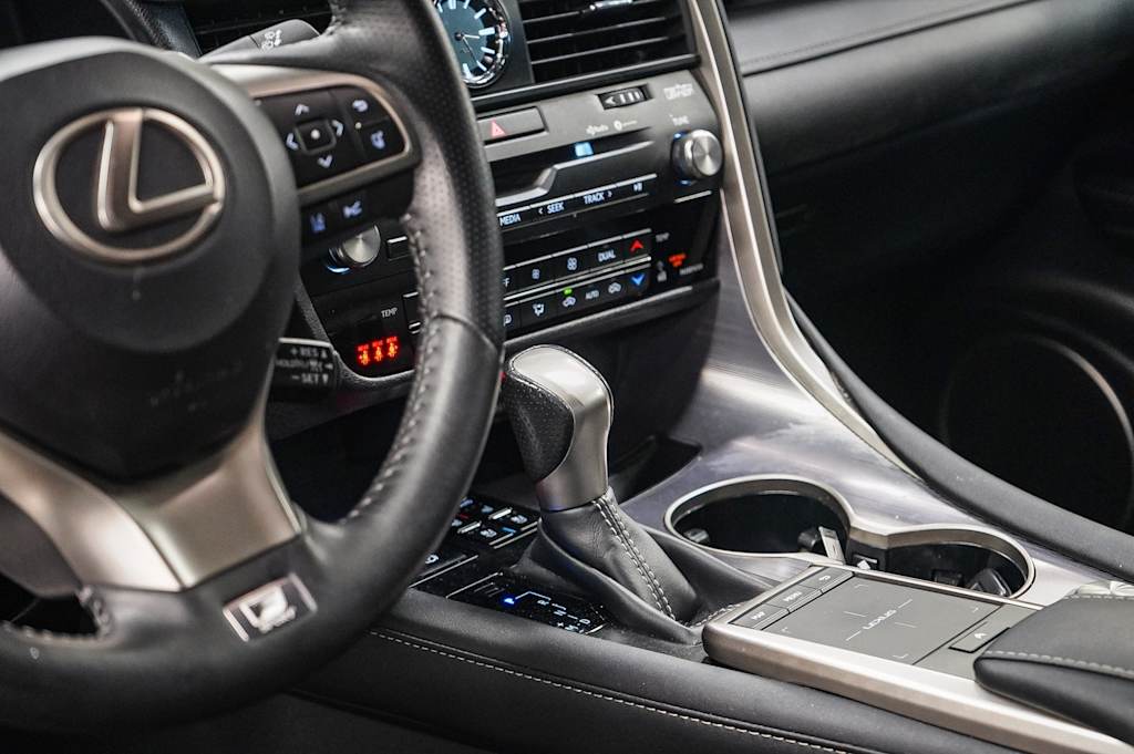 Thumbnail: 2020 Lexus RX - 16