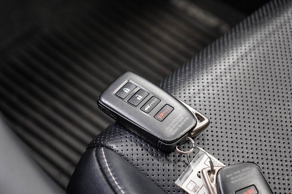 Thumbnail: 2020 Lexus RX - 18