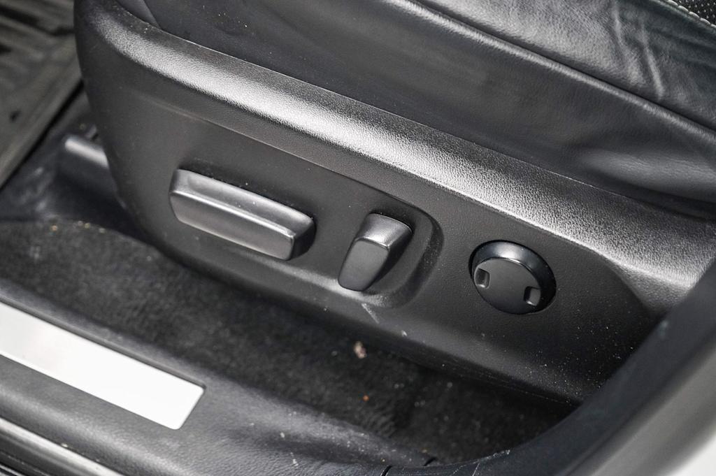 Thumbnail: 2020 Lexus RX - 26