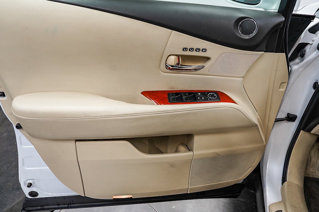 Thumbnail: 2011 Lexus RX - 26