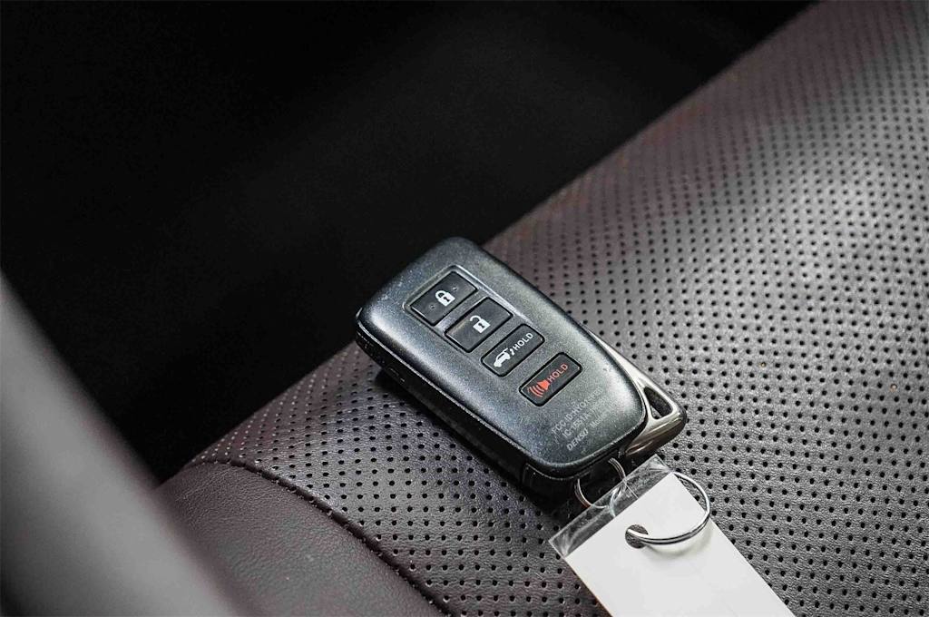 Thumbnail: 2016 Lexus RX - 18