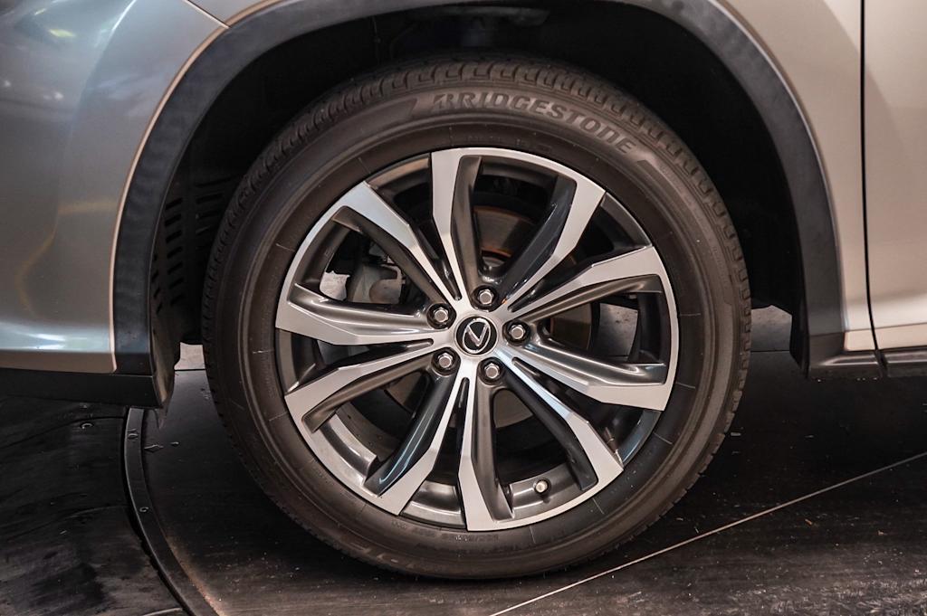 Thumbnail: 2019 Lexus RX - 20