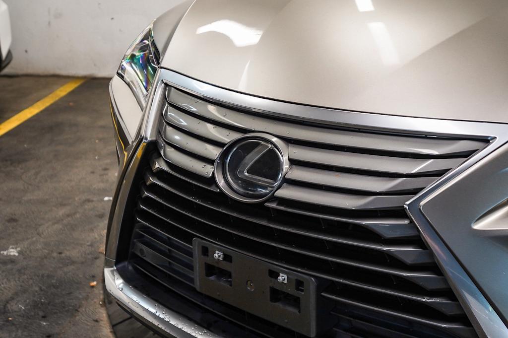 Thumbnail: 2019 Lexus RX - 18