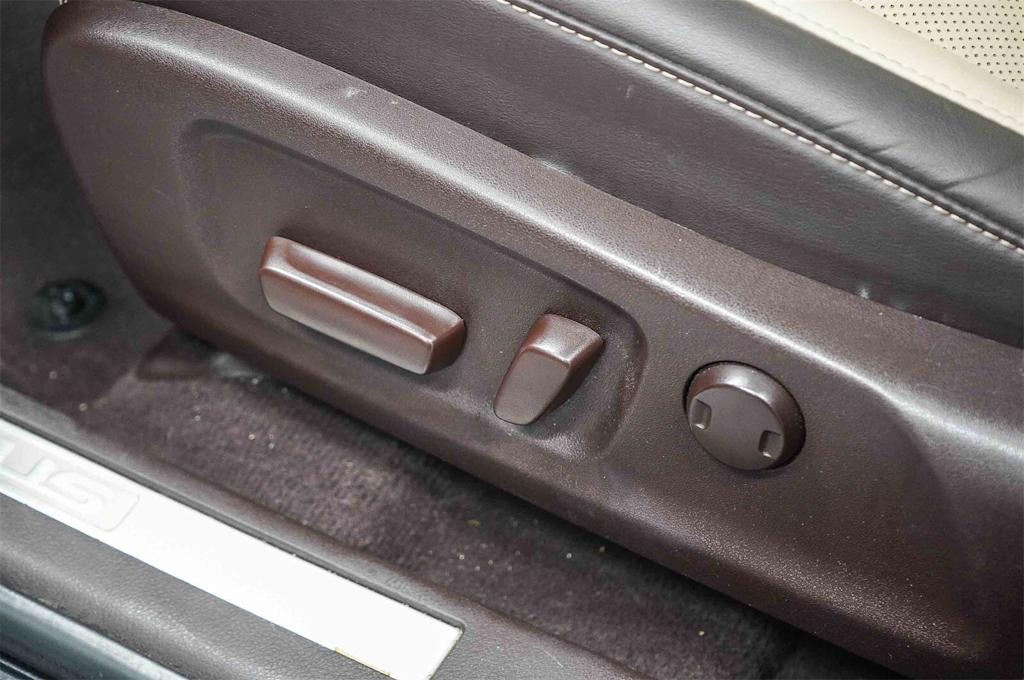 Thumbnail: 2019 Lexus RX - 28