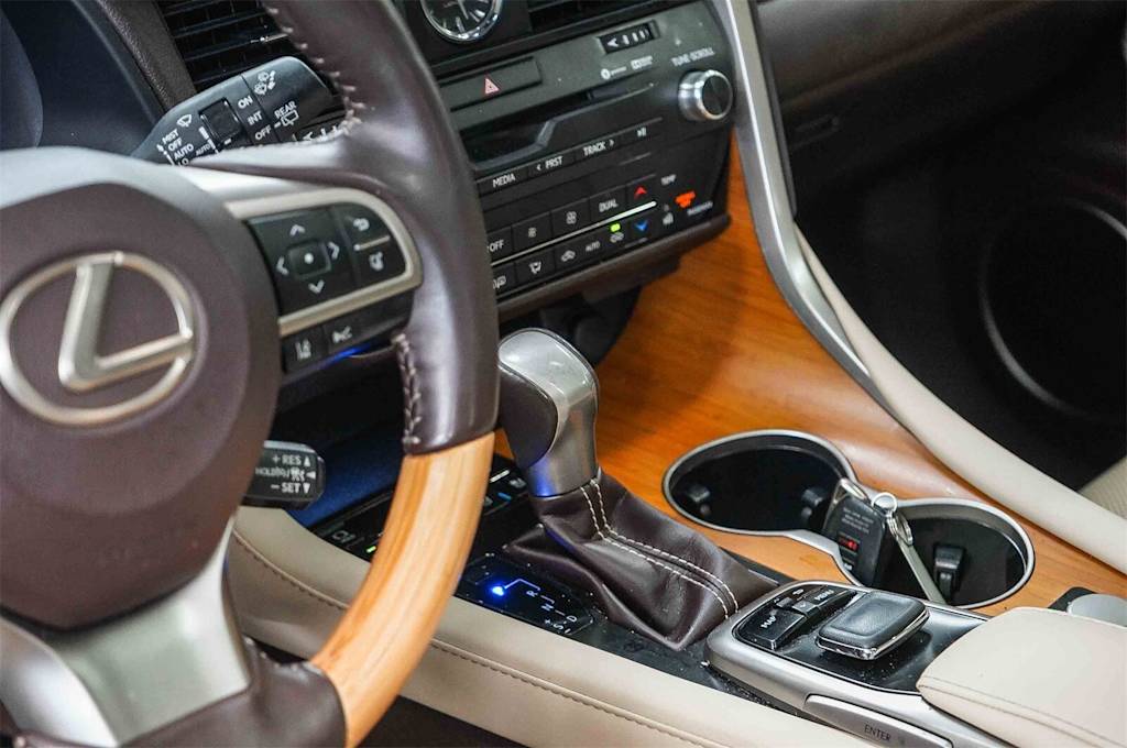 Thumbnail: 2019 Lexus RX - 16