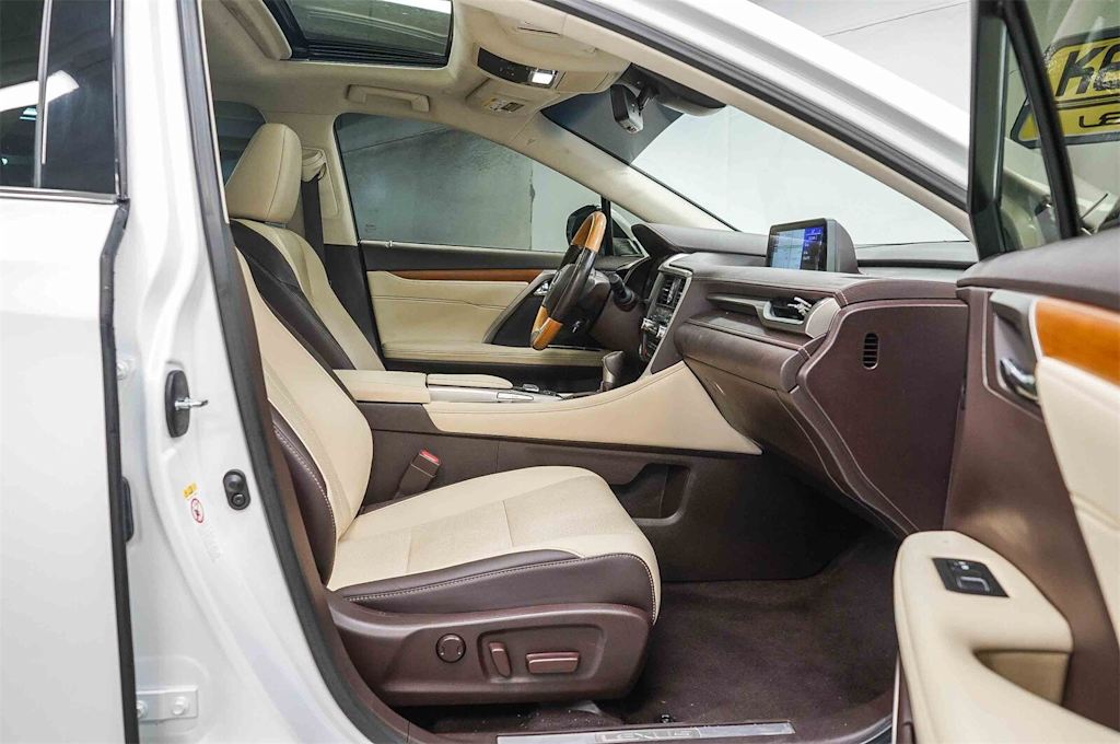 Thumbnail: 2019 Lexus RX - 10