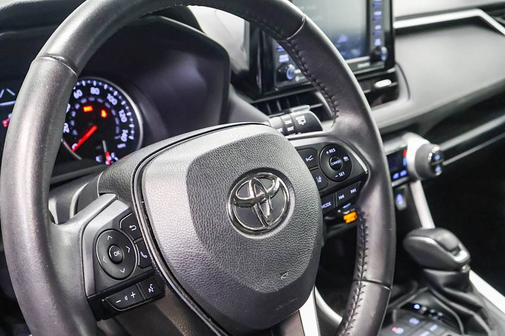 2022 Toyota RAV4 XLE Premium 12