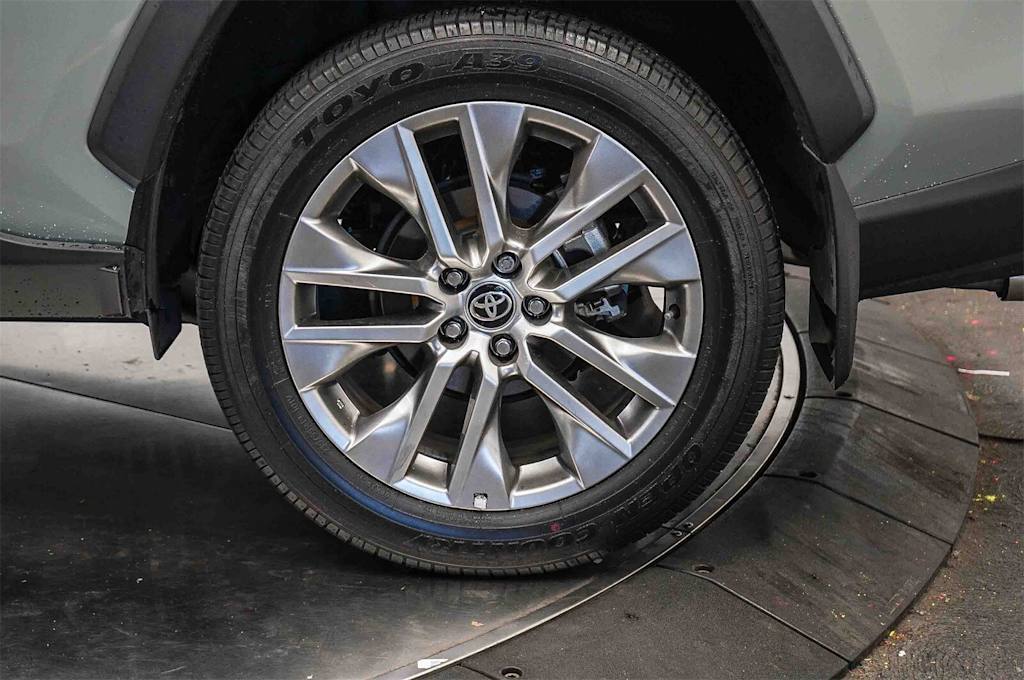 Thumbnail: 2023 Toyota RAV4 - 23