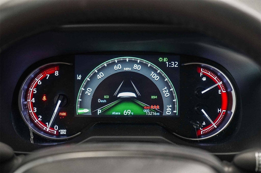 Thumbnail: 2023 Toyota RAV4 - 17