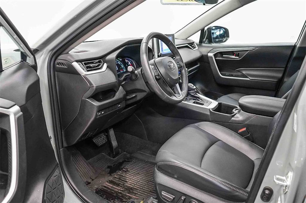 Thumbnail: 2023 Toyota RAV4 - 14