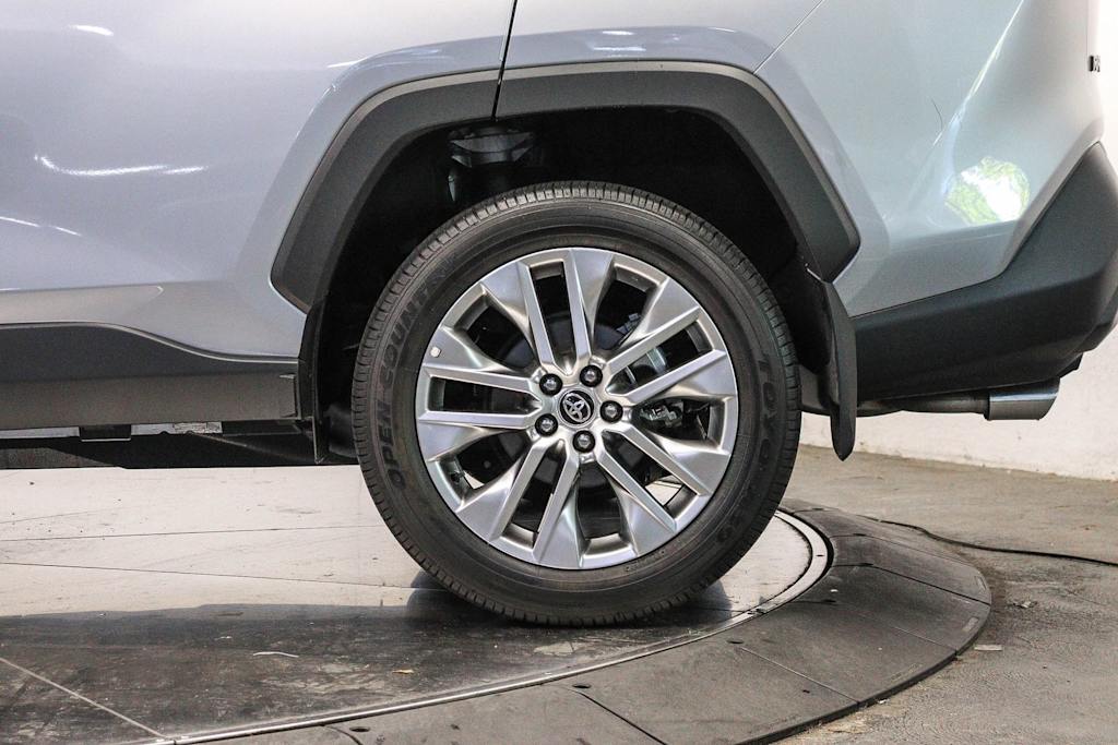 Thumbnail: 2024 Toyota RAV4 - 21