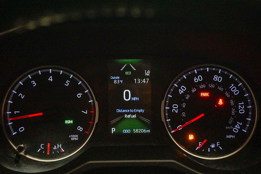 Thumbnail: 2022 Toyota RAV4 - 16