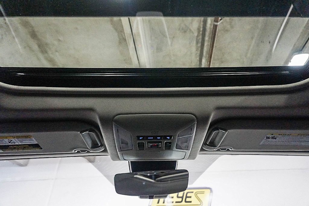 Thumbnail: 2022 Toyota RAV4 - 25