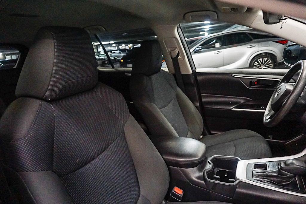 Thumbnail: 2024 Toyota RAV4 - 10