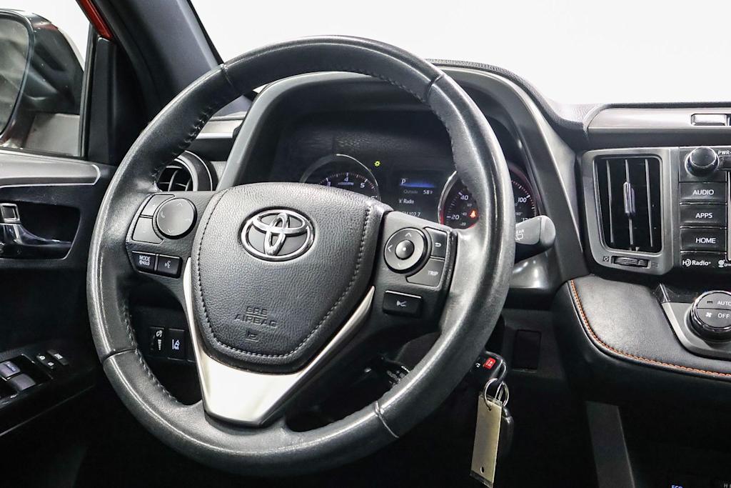 2017 Toyota RAV4 SE 13