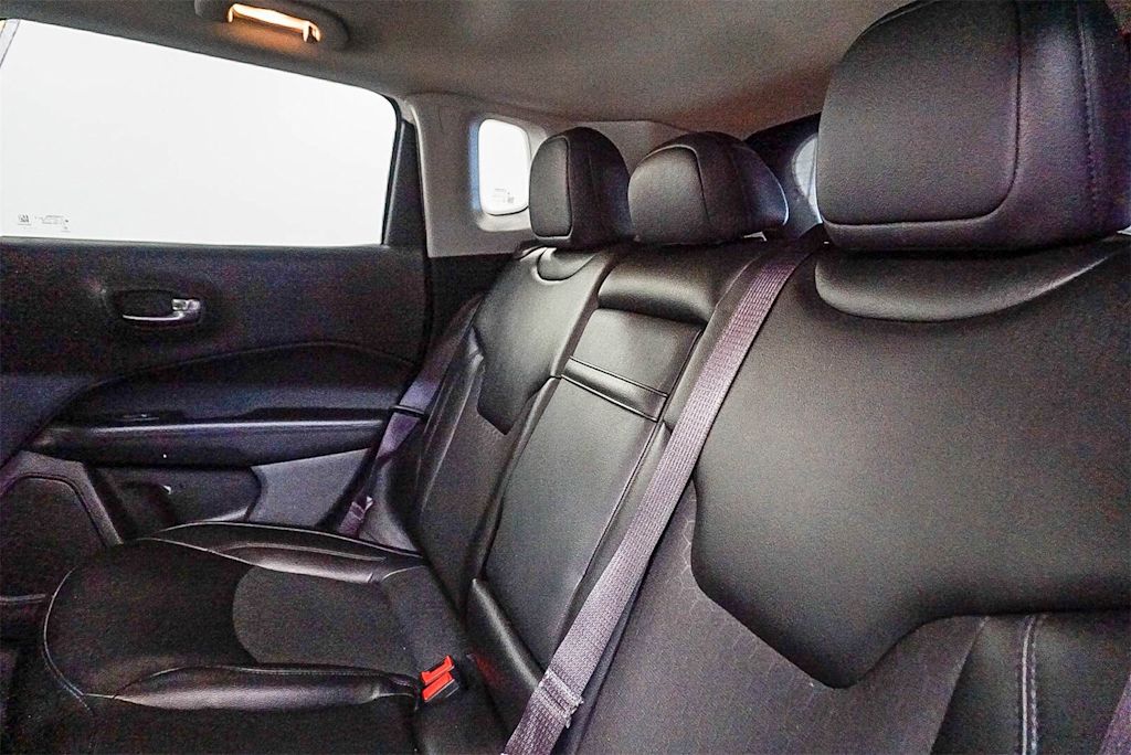 Thumbnail: 2019 Jeep Compass - 12