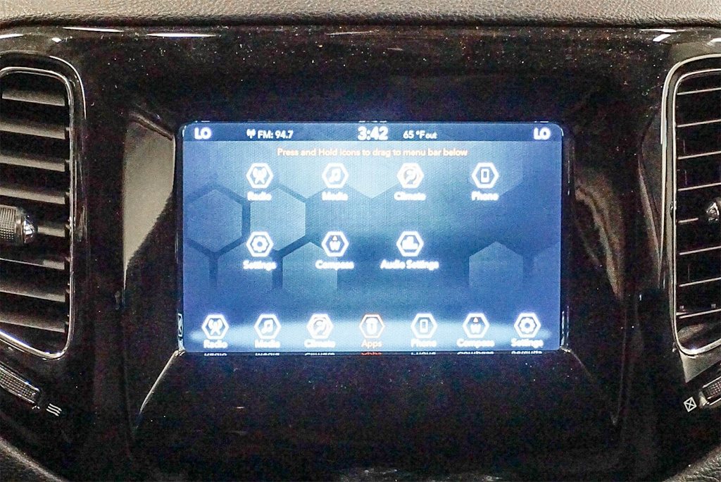 Thumbnail: 2019 Jeep Compass - 14