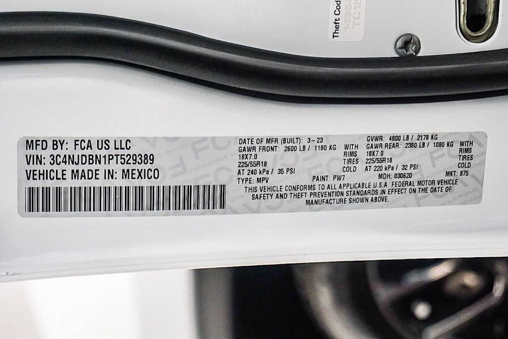 Thumbnail: 2023 Jeep Compass - 29