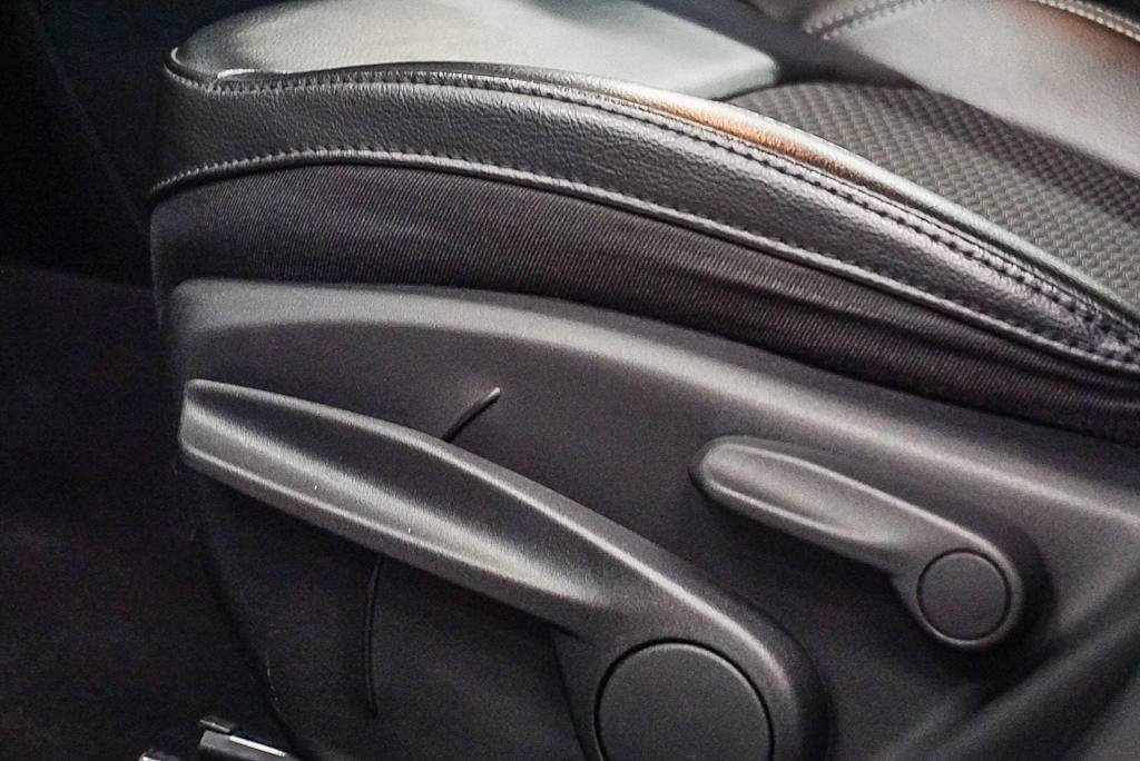 Thumbnail: 2023 Jeep Compass - 25