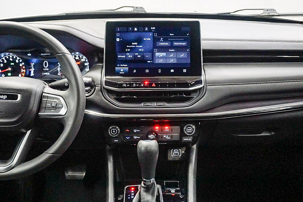 Thumbnail: 2023 Jeep Compass - 13