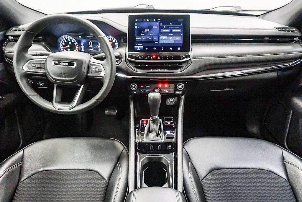 Thumbnail: 2023 Jeep Compass - 8