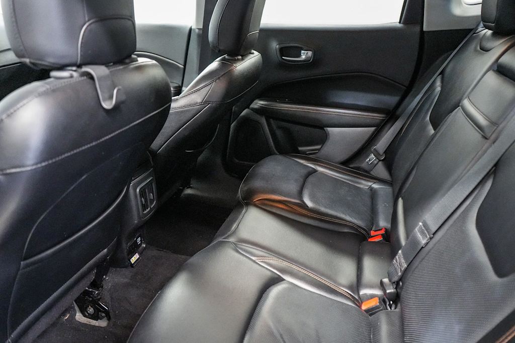 2017 Jeep Compass Limited 12