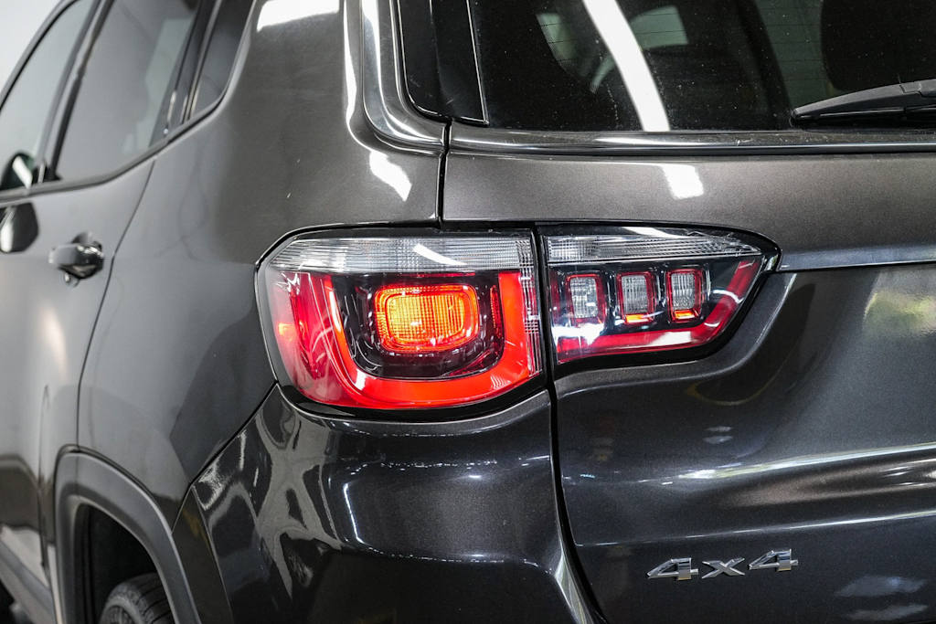 2017 Jeep Compass Limited 22