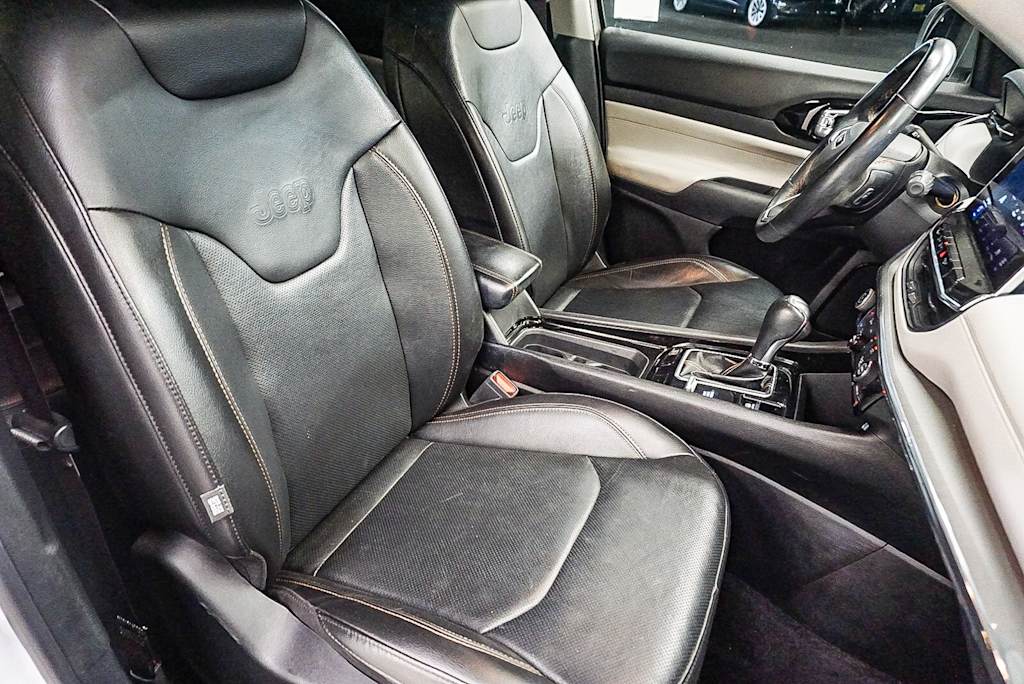 Thumbnail: 2022 Jeep Compass - 10