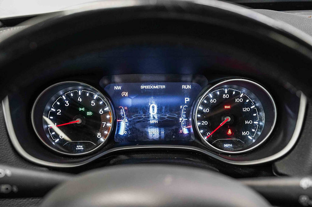 Thumbnail: 2020 Jeep Compass - 17