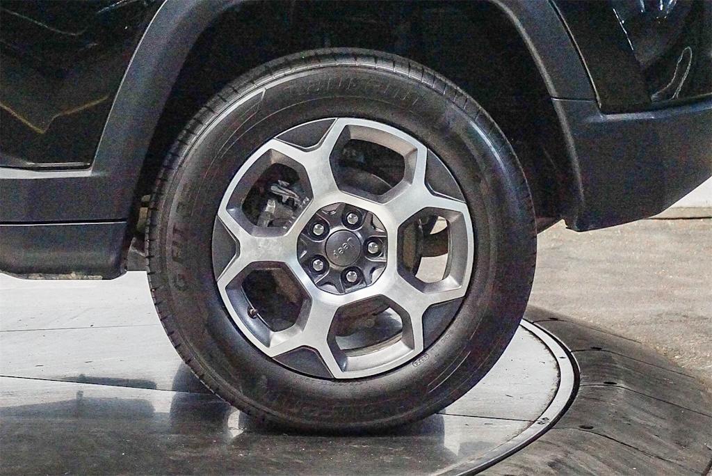 Thumbnail: 2022 Jeep Compass - 19