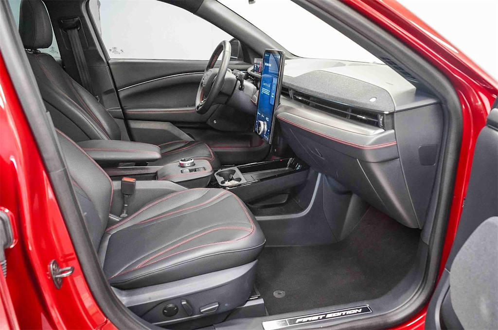 Thumbnail: 2021 Ford Mustang Mach-E - 9