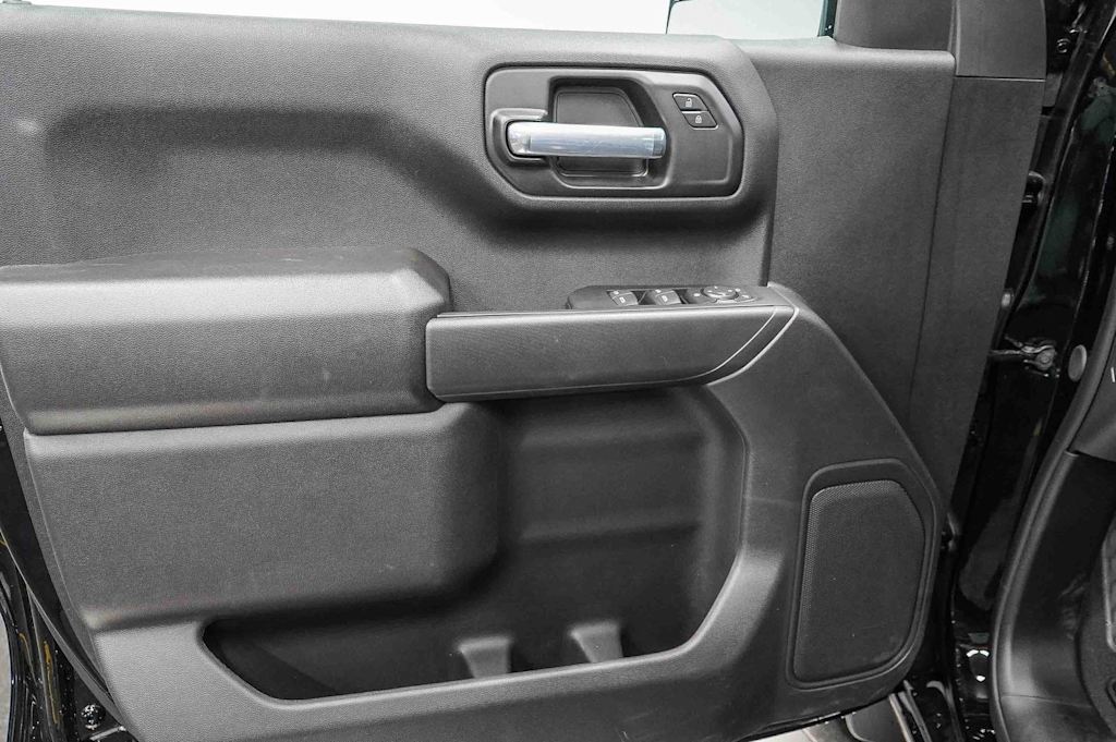Thumbnail: 2026 Chevrolet Silverado 1500 - 24