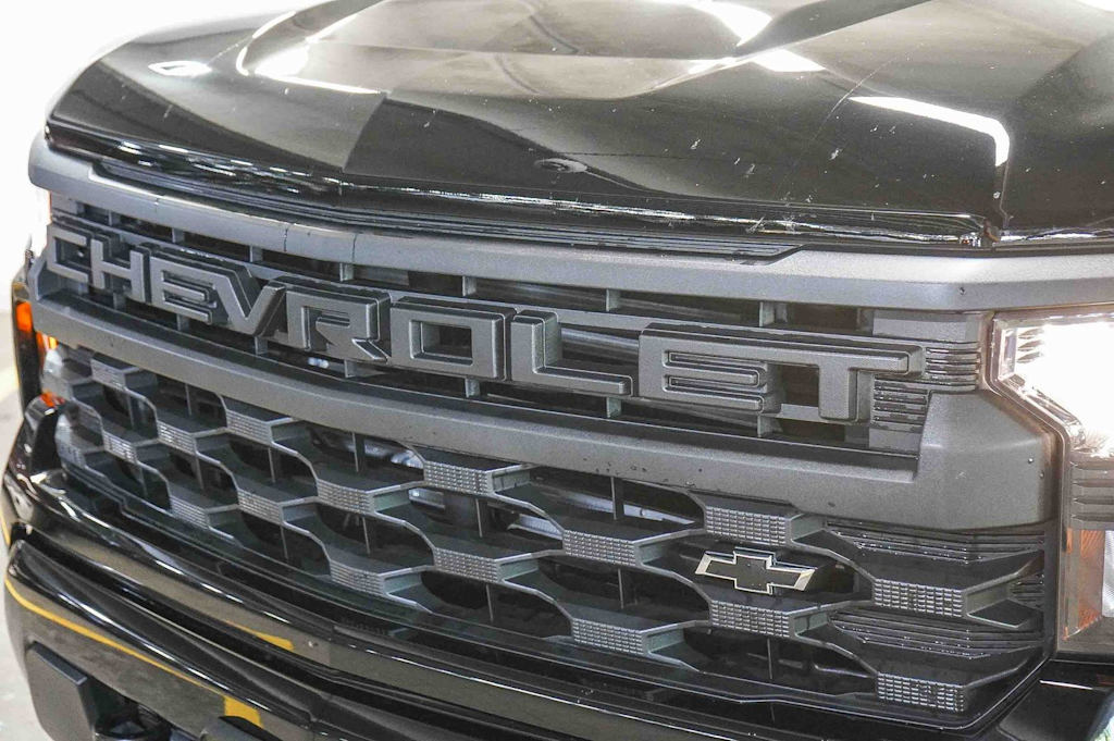 Thumbnail: 2026 Chevrolet Silverado 1500 - 6