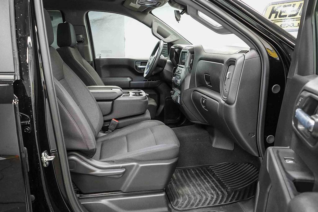 Thumbnail: 2026 Chevrolet Silverado 1500 - 10
