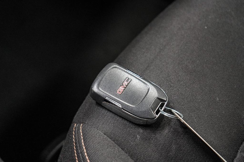 Thumbnail: 2019 GMC Terrain - 17