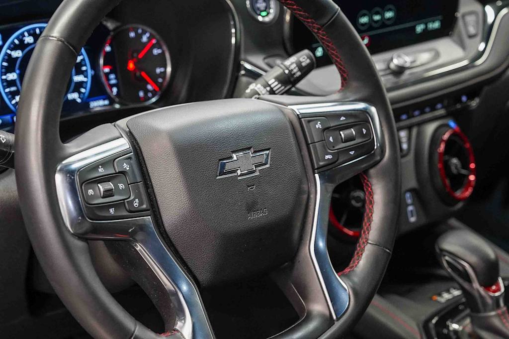 Thumbnail: 2024 Chevrolet Blazer - 24