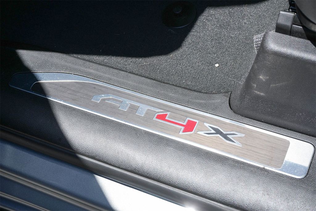 2024 GMC Sierra 1500 AT4X 37