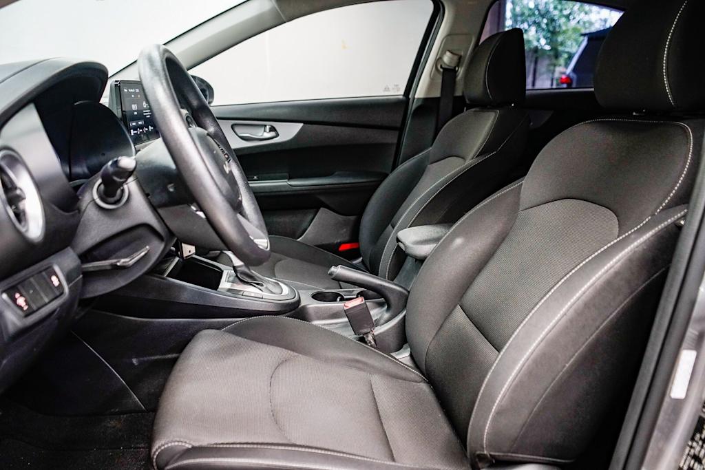 Thumbnail: 2024 Kia Forte - 11